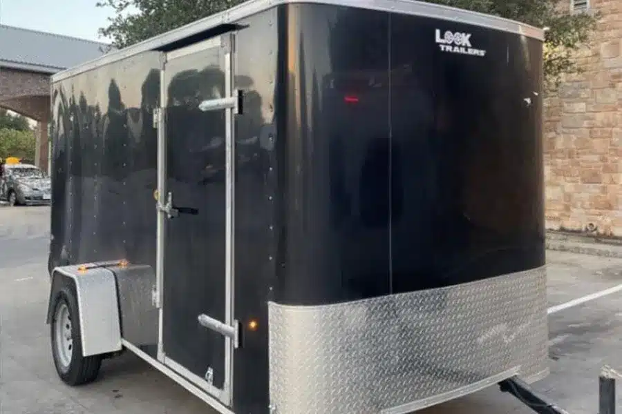 enclosed trailer for rent and Enclosed Trailer Delivery
